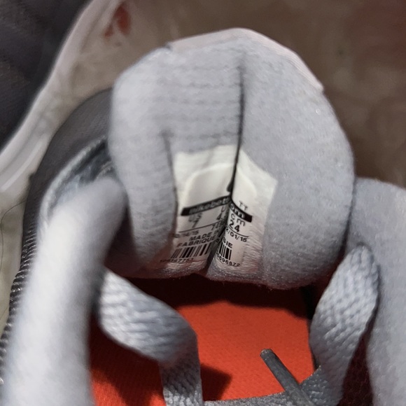 Nike sneakers - Picture 4 of 4